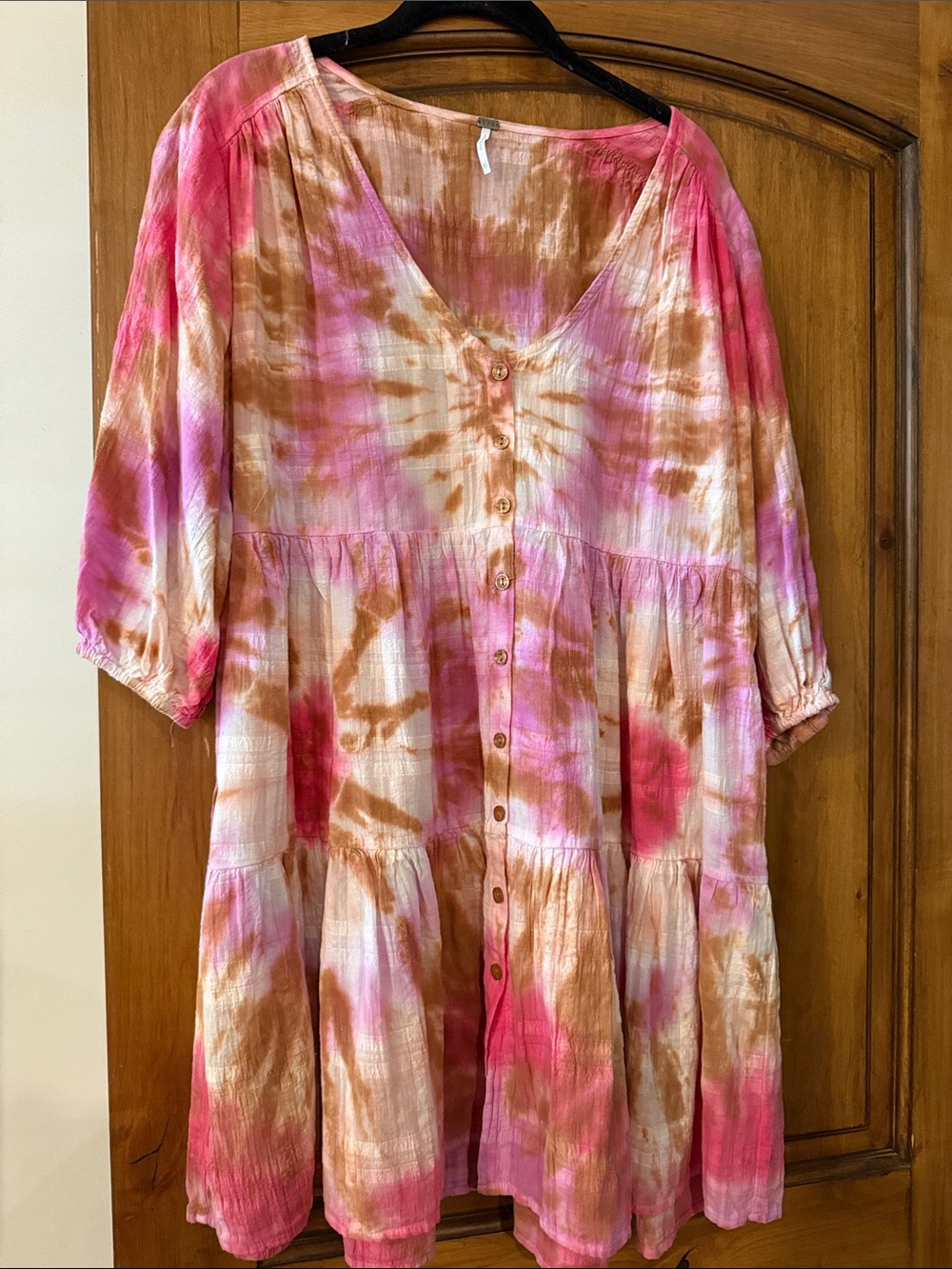 Button-Front Tie-Dye Tunic in Pink and Brown